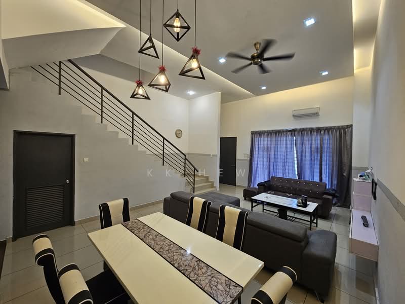 3-storey Terraced House for Rent in Semenyih (Selangor) - KK HEW - Living Room - PropertyGuru.com.my