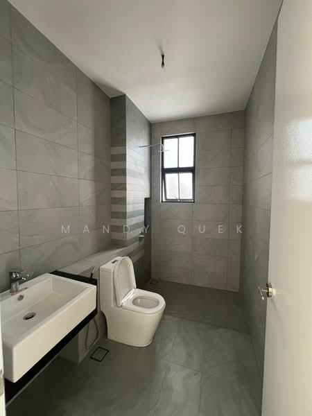 Cluster House for Rent in Setia Tropika (Johor Bahru) - Mandy Quek - Bathroom - PropertyGuru.com.my