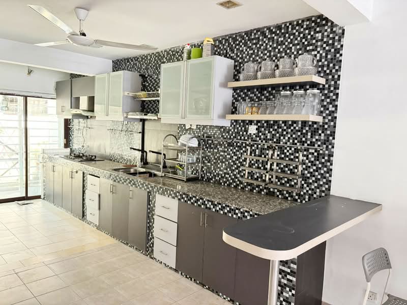 Rumah Teres 2 Tingkat untuk Disewa di Taman Sutera (Kajang) - Eiffel Lai - Kitchen - PropertyGuru.com.my