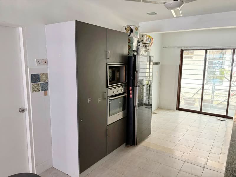 Rumah Teres 2 Tingkat untuk Disewa di Taman Sutera (Kajang) - Eiffel Lai - Kitchen - PropertyGuru.com.my