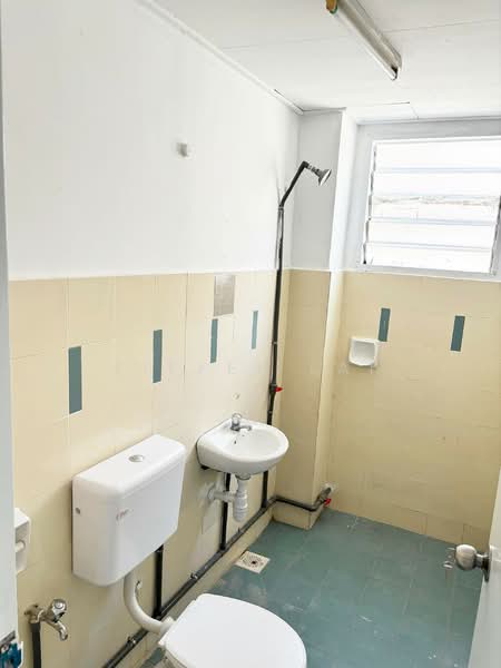Rumah Teres 2 Tingkat untuk Disewa di Taman Sutera (Kajang) - Eiffel Lai - Bathroom - PropertyGuru.com.my