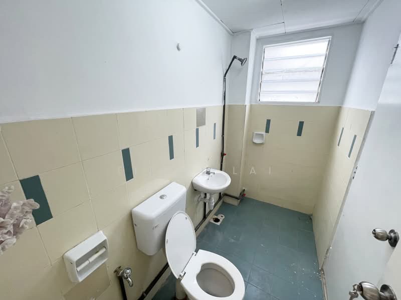 2-storey Terraced House for Rent in Taman Sutera (Kajang) - Eiffel Lai - Bathroom - PropertyGuru.com.my
