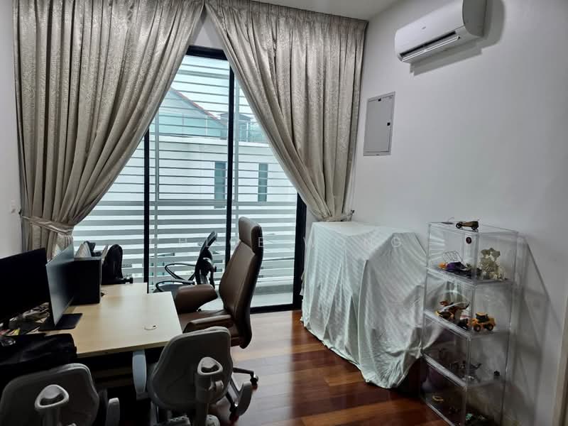 Semi-Detached House for Sale in Bandar Kinrara (Selangor) - Chloe Wong - Study - PropertyGuru.com.my