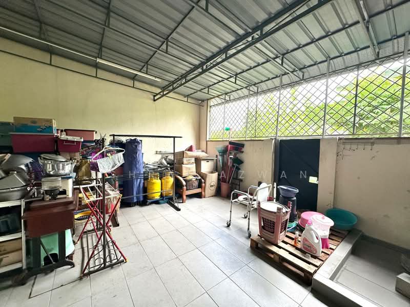 Terraced House for Sale in Bandar Putra Permai (Seri Kembangan) - Ashraf Azwan - Exterior - PropertyGuru.com.my