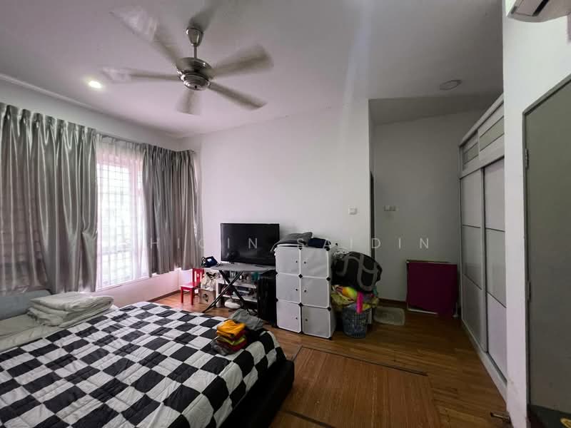 2-storey Terraced House for Sale in Bandar Puncak Alam (Puncak Alam) - Shiqin Saidin - Bedroom - PropertyGuru.com.my