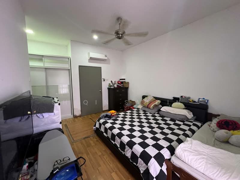 2-storey Terraced House for Sale in Bandar Puncak Alam (Puncak Alam) - Shiqin Saidin - Bedroom - PropertyGuru.com.my