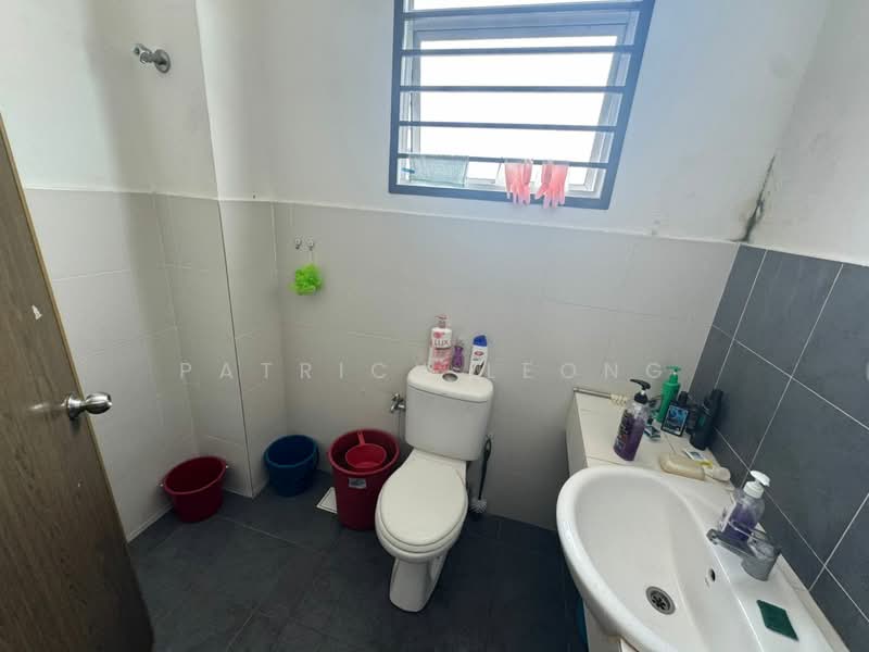 Rumah Teres 2 Tingkat untuk Dijual di Puncak Alam (Selangor) - Patrick Leong - Bathroom - PropertyGuru.com.my