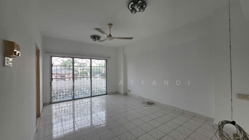 Condominium for Sale at Sri Mahligai - Irwan Affandi - Living Room - PropertyGuru.com.my