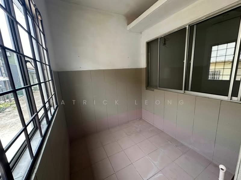 Rumah Teres 2 Tingkat untuk Dijual di Desa Coalfields (Ijok) - Patrick Leong - Balcony - PropertyGuru.com.my