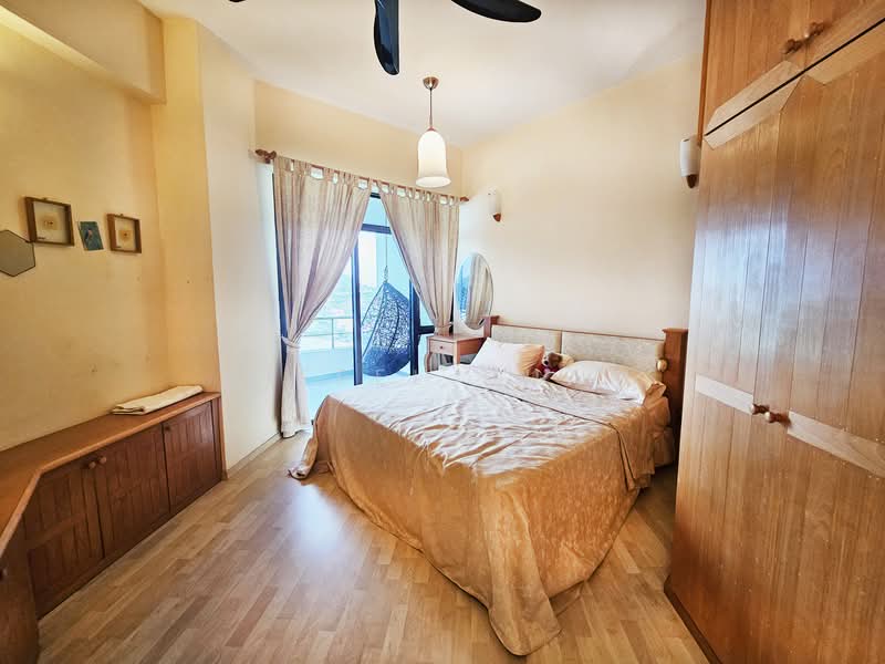 Condominium for Sale at Marina Tower (Ratu Mutiara) - Eiffel Huam - Bedroom - PropertyGuru.com.my