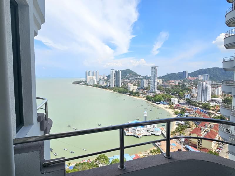 Condominium for Sale at Marina Tower (Ratu Mutiara) - Eiffel Huam - Balcony - PropertyGuru.com.my