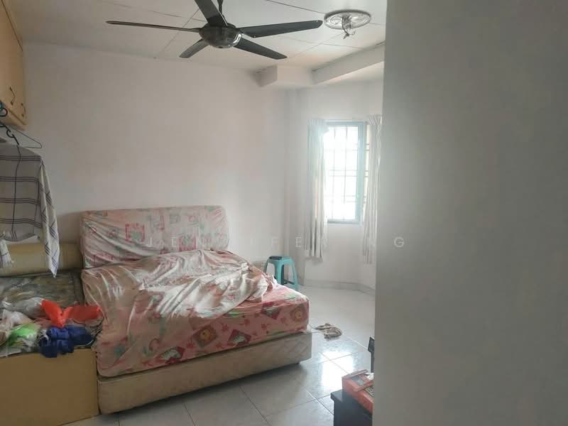 Rumah Teres 2 Tingkat untuk Dijual di Taman Bukit Gemilang (Skudai) - Jennifer Ng - Bedroom - PropertyGuru.com.my