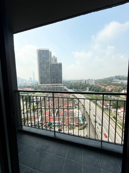 Pangsapuri untuk Disewa di Residensi Max - Vincent Lai - Balcony - PropertyGuru.com.my