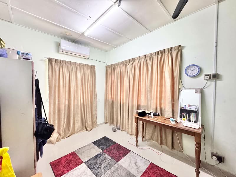 3-storey Terraced House for Sale in Taman Bukit Teratai (Ampang) - Aqillah Razali - PropertyGuru.com.my