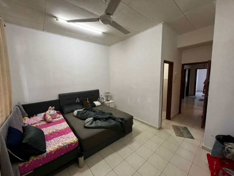 Rumah Teres 2 Tingkat untuk Dijual di Taman Kempas Indah (Tebrau) - Alan Ler - Bedroom - PropertyGuru.com.my