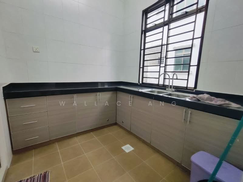 Rumah Teres 2 Tingkat untuk Dijual di Taman Kempas Utama (Tebrau) - Wallace Ang - Kitchen - PropertyGuru.com.my