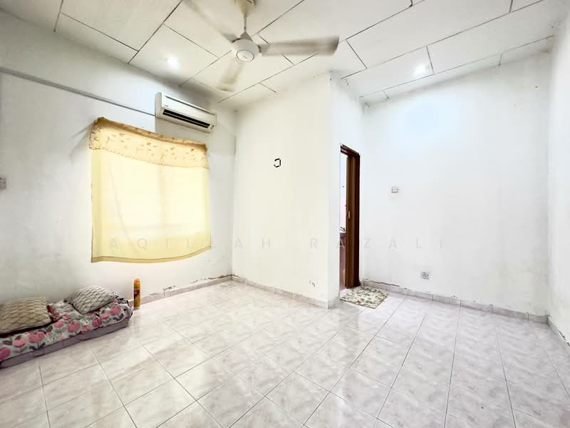 Semi-Detached House for Sale in Taman Desa Bukit Permata (Kapar) - Aqillah Razali - PropertyGuru.com.my