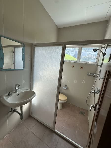 Rumah Banglo untuk Dijual di Sierramas (Sungai Buloh) - Elaine Kow - Bathroom - PropertyGuru.com.my