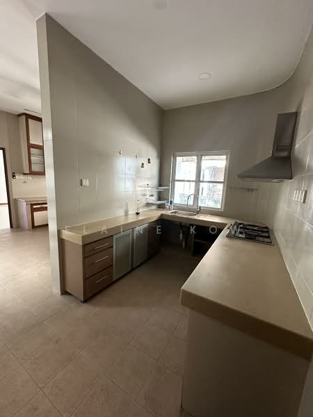 Rumah Banglo untuk Dijual di Sierramas (Sungai Buloh) - Elaine Kow - Kitchen - PropertyGuru.com.my
