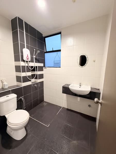 Apartment for Rent at Seri Austin Residence (Pangsapuri Seri Austin) - Yee Shiuen - Bathroom - PropertyGuru.com.my