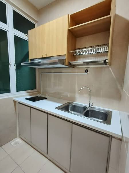 Pangsapuri untuk Disewa di Sri Samudera Apartment (Seaview Residence Suites) - Ck Leow - Kitchen - PropertyGuru.com.my