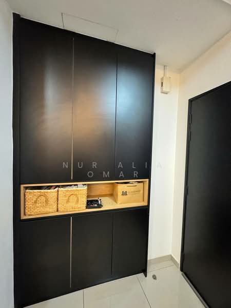 Azalea,Bukit Rahman Putra untuk Untuk Dijual - RM 650,000, Apr 2026 - Entrance - PropertyGuru.com.my