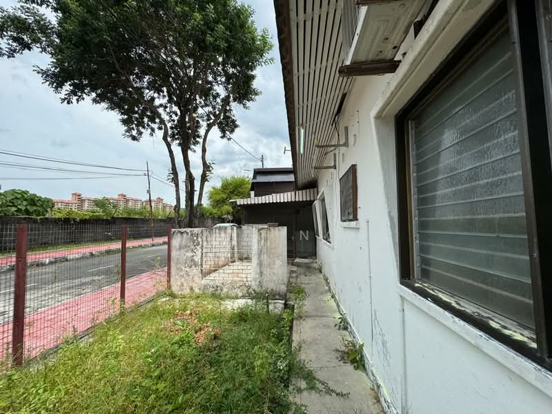 1-storey Terraced House for Sale in Tanjung Bungah (Penang) - Max Ng - Exterior - PropertyGuru.com.my