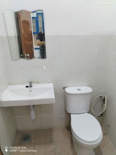 1-storey Terraced House for Sale in Taman Gaya (Ulu Tiram) - Max Lam - Bathroom - PropertyGuru.com.my