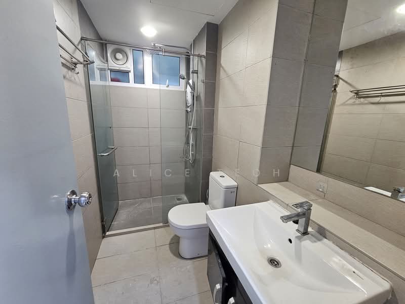 Kondominium untuk Dijual di Gardens Ville - Alice Teoh - Bathroom - PropertyGuru.com.my