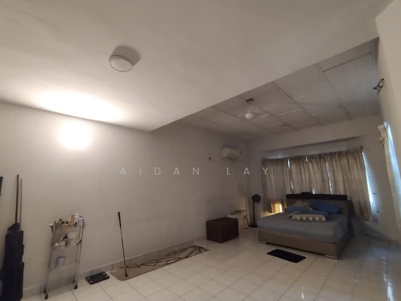 Taman Seri Putra 2 untuk Untuk Dijual - RM 1,090,000, Apr 2026 - Bedroom - PropertyGuru.com.my