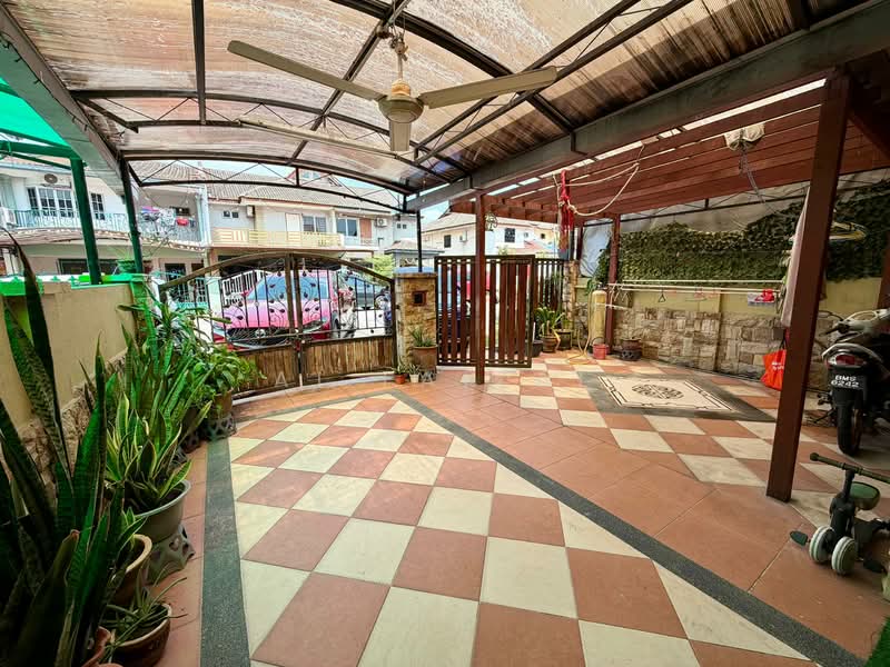 Rumah Teres 2 Tingkat untuk Dijual di Taman Desaria (Petaling Jaya) - Ai Faizal - Exterior - PropertyGuru.com.my