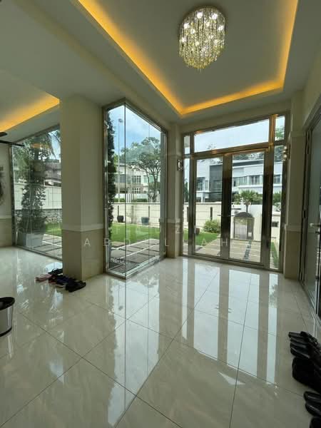 Bungalow for Sale in Petaling Jaya (Selangor) - Fauzi Abdullah - Entrance - PropertyGuru.com.my