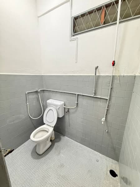 1-storey Terraced House for Sale in Taman Universiti (Skudai) - Jennifer Ng - Bathroom - PropertyGuru.com.my