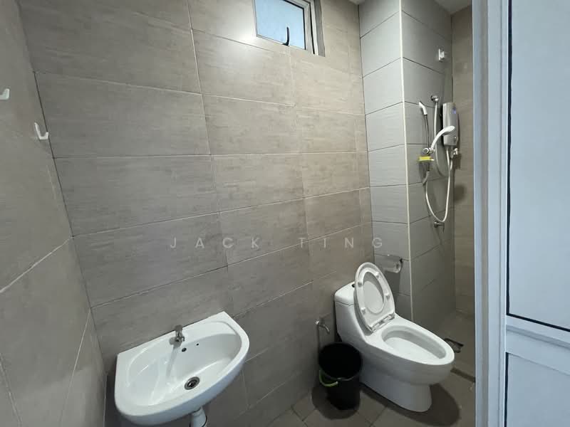 Service Residence for Rent at D'carlton (Residensi Seri Mega) - Jack Ting - Bathroom - PropertyGuru.com.my