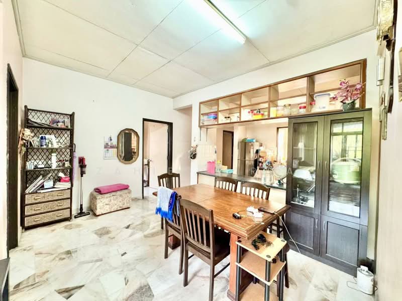 Kondominium untuk Dijual di Waizuri 2 - Zahier Firza - Dining Room - PropertyGuru.com.my