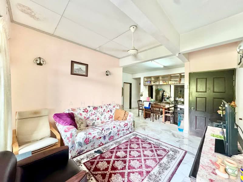 Kondominium untuk Dijual di Waizuri 2 - Zahier Firza - Living Room - PropertyGuru.com.my