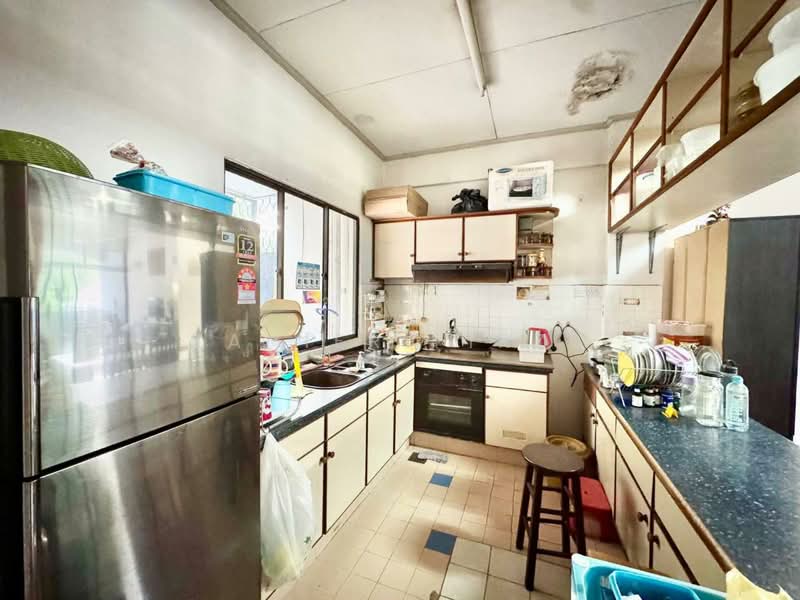 Kondominium untuk Dijual di Waizuri 2 - Zahier Firza - Kitchen - PropertyGuru.com.my