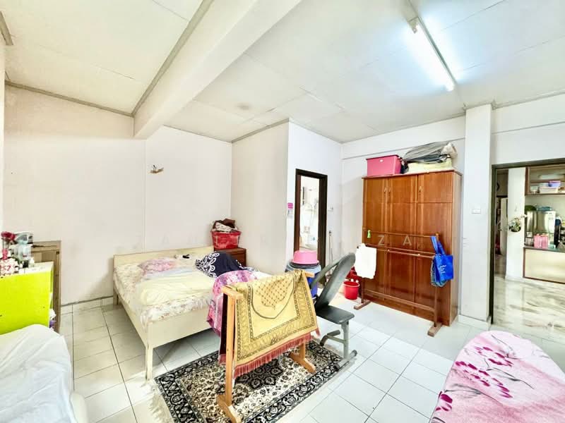 Kondominium untuk Dijual di Waizuri 2 - Zahier Firza - Bedroom - PropertyGuru.com.my
