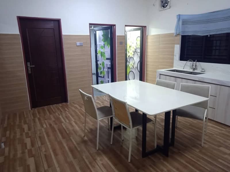 Jalan Perindustrian Bukit Indah 2, Single Storey untuk Untuk Dijual - RM 750,000, Apr 2026 - Kitchen - PropertyGuru.com.my