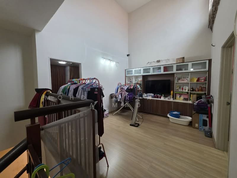2-storey Terraced House for Sale in Alam Sari (Bangi) - Mohd Mortadza Ahmad - Living Room - PropertyGuru.com.my