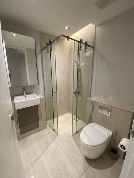 Servis Apartment untuk Dijual di Lumi Tropicana Serviced Residence - Cecilia Beh - Bathroom - PropertyGuru.com.my