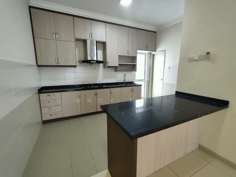 Servis Apartment untuk Disewa di TTDI Adina - Andy Tee - Big Kitchen Cabinet With Island - PropertyGuru.com.my