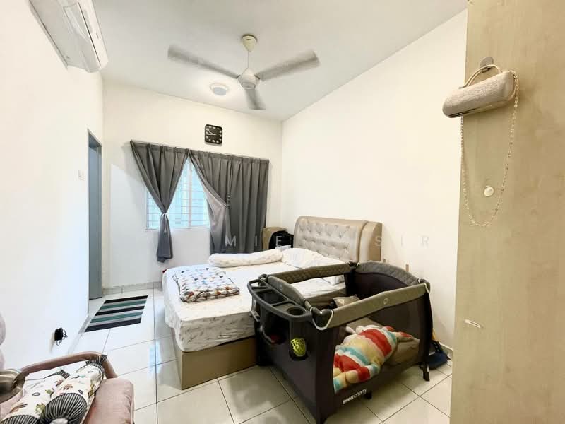 Apartment for Sale at Puncak Saujana - Nadzmie Nasir - Bedroom - PropertyGuru.com.my