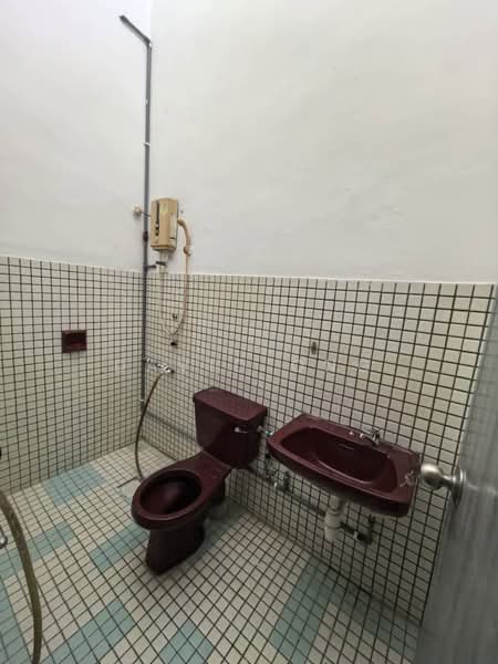 Rumah Teres 2 Tingkat untuk Dijual di Taman Sri Skudai (Skudai) - David Ong - Bathroom - PropertyGuru.com.my