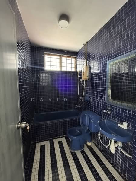 Rumah Teres 2 Tingkat untuk Dijual di Taman Sri Skudai (Skudai) - David Ong - Bathroom - PropertyGuru.com.my
