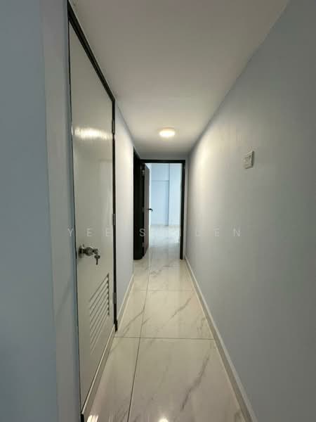 Condominium for Rent at Straits View 18 - Yee Shiuen - Corridor - PropertyGuru.com.my