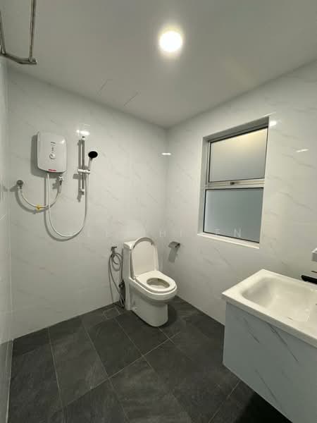 Condominium for Rent at Straits View 18 - Yee Shiuen - Bathroom - PropertyGuru.com.my