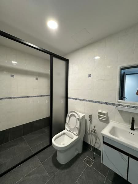 Condominium for Rent at Straits View 18 - Yee Shiuen - Bathroom - PropertyGuru.com.my