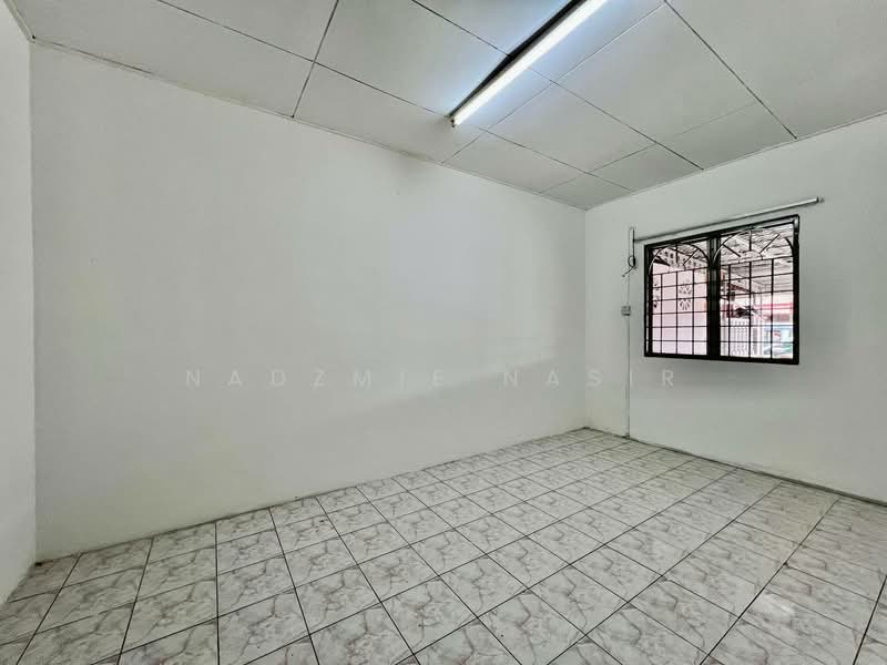 1-storey Terraced House for Sale in Bandar Tasik Kesuma (Beranang) - Nadzmie Nasir - Interior - PropertyGuru.com.my