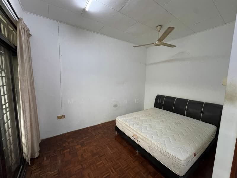 2-storey Terraced House for Sale in Taman Bukit Mewah (Tampoi) - May Chuah - Bedroom - PropertyGuru.com.my